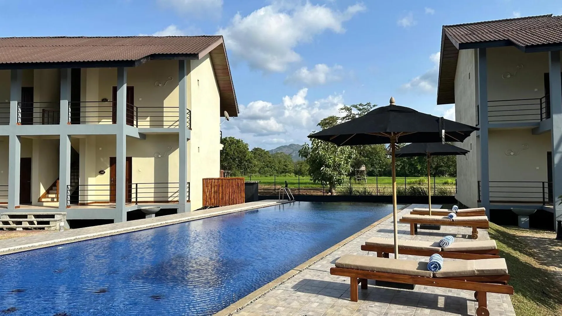 ***  Hotel Sigiriyaaya Sri Lanka